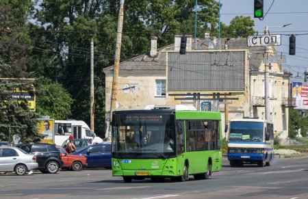 У Житомирі організують спецпідвіз до міського цвинтаря та змінять схему руху автобусів №44