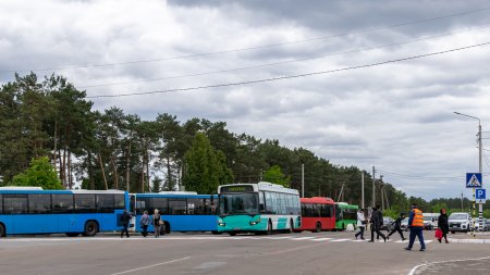 Як курсуватиме громадський транспорт в Житомирі у провідну неділю
