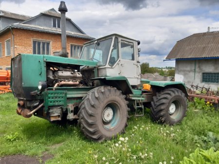 Де знайти надійні запчастини для трактора Т-150